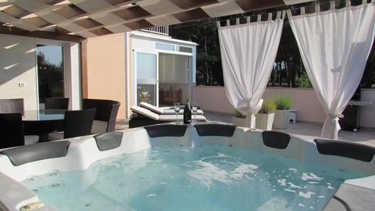 Apartment 4 Star app Adriana with sea view and jacuzzi Zambratija (1)