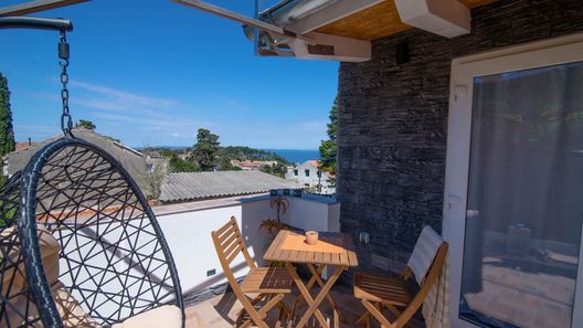 Apartmanok Parkolóhellyel Veli Losinj, Losinj - 21260 Veli Lošinj (1)