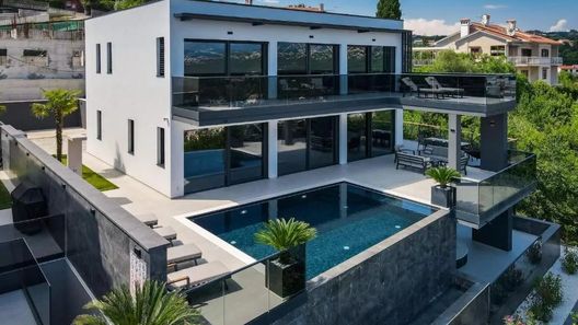 Villa Titanium Opatija (1)