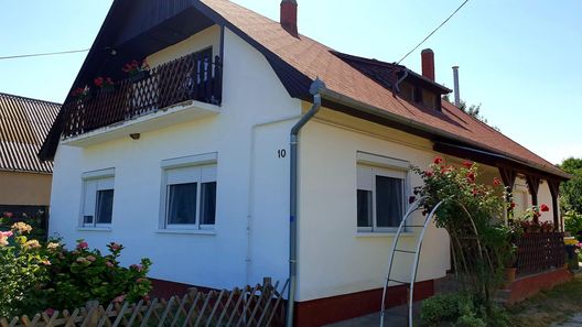 Sophie Apartman with balcony Balatonberény (1)