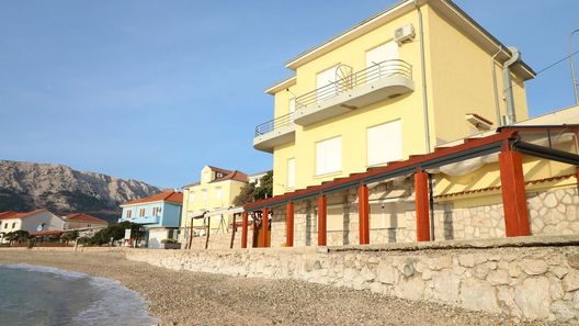 Apartment Seaside Baska (1)