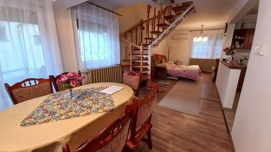 Manna Apartmanház Gyomaendrőd (1)