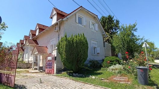 FüstiFecske Apartman Aszófő (1)