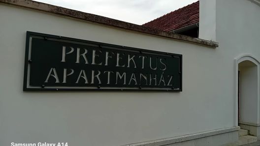 Prefektus Apartmanház Tarcal (1)