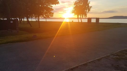 Virág Strand Vendégház Balatonlelle (1)