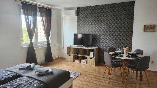 Lizo Deluxe Apartman*** Székesfehérvár (1)