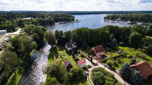 Całoroczny domek nad jeziorem Giżycko (1)