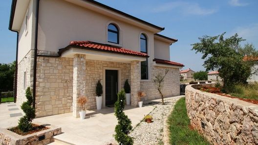 Comfortable 12 Person Villa in Malinska (1)