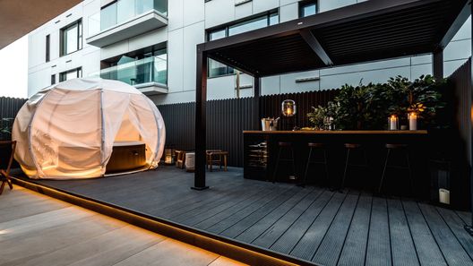 Downtown | Scandinavian Igloo with Jacuzzi&Garden București (1)