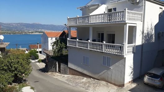 Apartment Ivica Trogir (1)