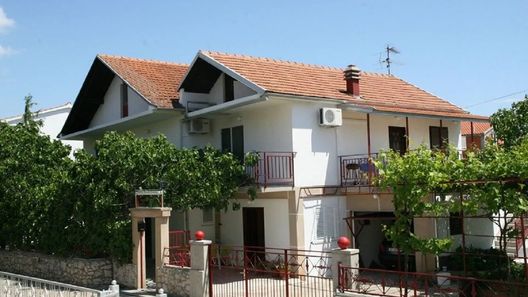 Apartments Marko Vodice (1)