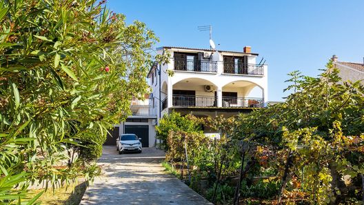 Apartments Brodarica Beach (1)