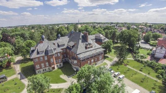 Hotel Willa Park Żagań (1)