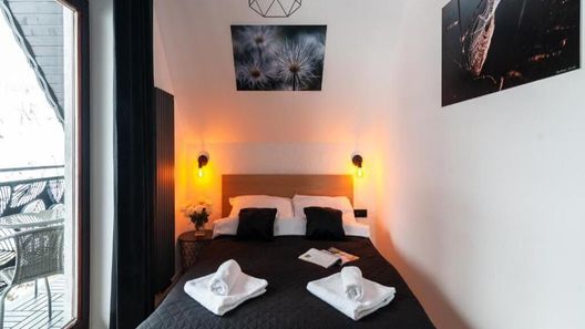 Apartament Z widokiem na las Witów (1)