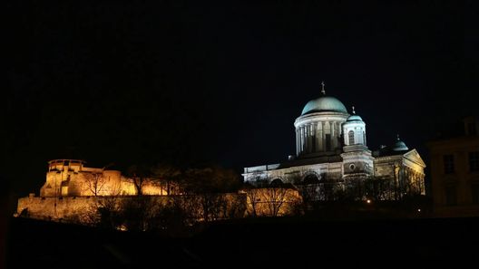 Bazilika alatt Panzió ****Esztergom (1)