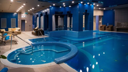 Golden Ball Club Wellness Hotel & Spa**** Győr (1)