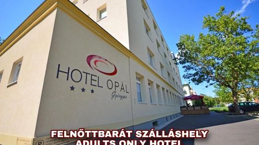 Hotel Opál Gyöngyös (1)