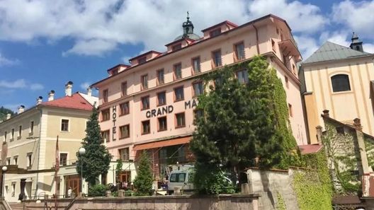 Hotel & Penzión Grand Matej Banská Štiavnica (1)