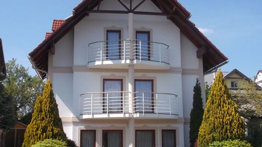 Anita Apartmanház Balatonfüred (1)