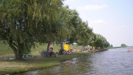 Fűzfa Vendégház Sarud (1)