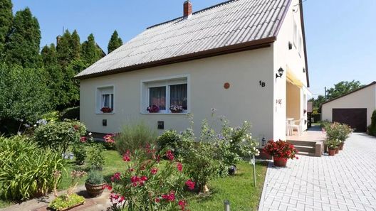 Bende Apartman Balatonkeresztúr (1)