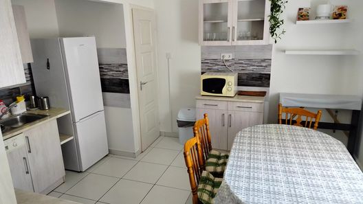 Klára Apartmanok Balatonboglár (1)