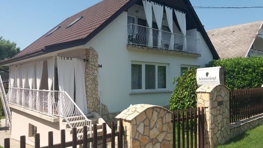 Ági Apartmanház Balatonlelle (1)