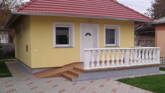 Batki Apartmanház Harkány (1)