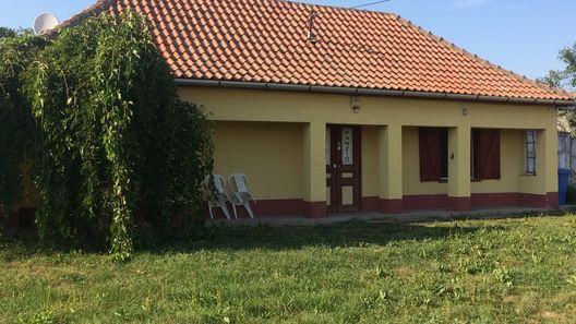 Csikós Apartman Mezőnagymihály (1)