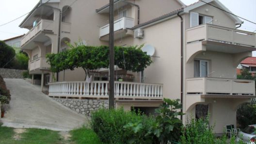 Apartmani Desanka Lopar (1)