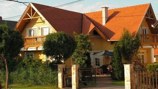 Apartman Zoltán Balatonlelle (1)