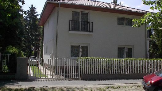 Ilona Apartmanház Siófok (1)