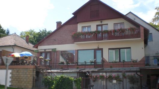 Rózsika Apartman Siófok (1)