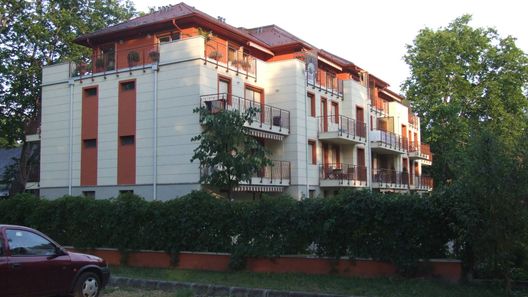 Villa Palazzo Apartmanház Siófok (1)