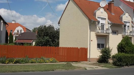 Éva Apartmanház Hajdúszoboszló (1)