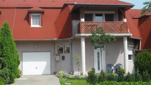 Abigél Apartman Balatonlelle (1)