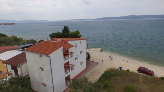 Apartman Laura Bibinje (1)