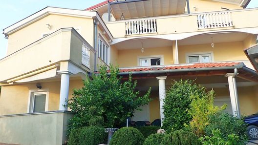 Apartmani Jović Starigrad (1)