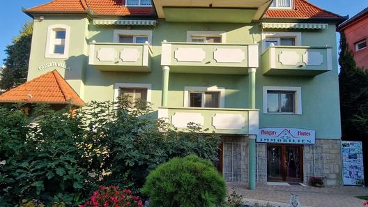 Guszti Villa Apartman Hévíz (1)