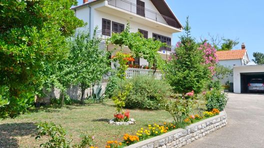 Apartments Marija near Center Vodice (1)