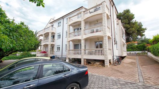 Apartments Marina Okrug Gornji (1)