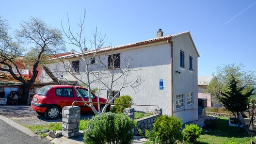 Apartments Zvonimir Senj (1)