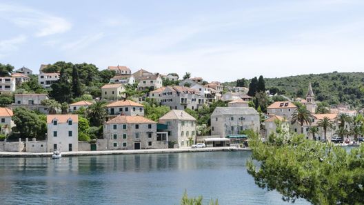 Apartments Marinko Splitska (1)