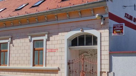 Szlavi Apartman Baja (1)