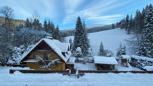 Domek Gościnny i Pokoje U Doroty Zawoja (1)