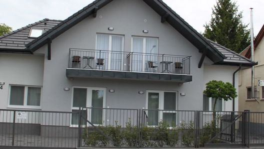 Kikötő Apartmanok Balatonboglár (1)