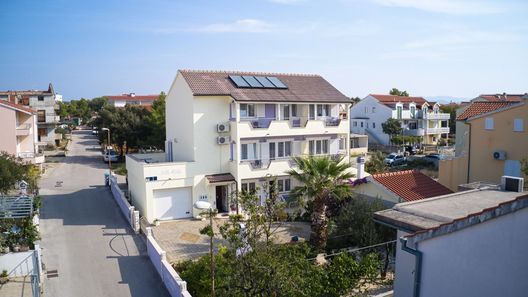 Apartmanok Parkolóhellyel Vodice - 6178 (1)