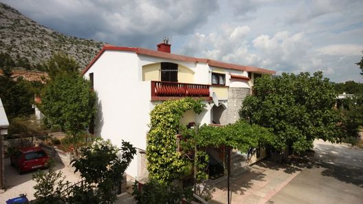 Apartmanok Parkolóhellyel Starigrad, Paklenica - 6618 Starigrad (1)