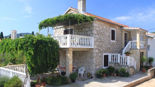 Apartmanok Parkolóhellyel Sali, Dugi Otok - 8084 Sali (1)