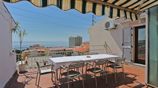 Apartmanok Parkolóhellyel Makarska - 9506 (1)